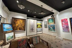 Nguyen Art Văn Miếu Tầng 1 trong 2