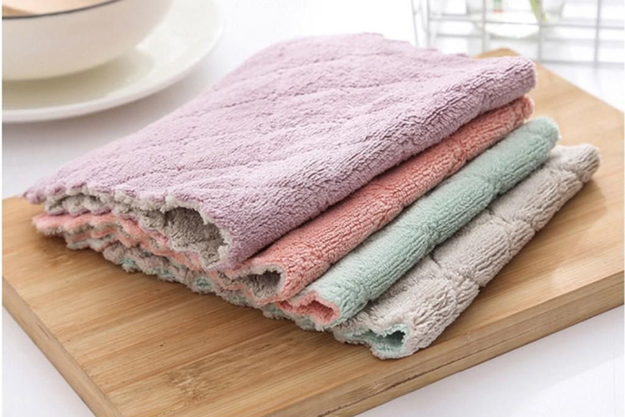 Phương pháp làm sạch sử dụng khăn bông hoặc vải